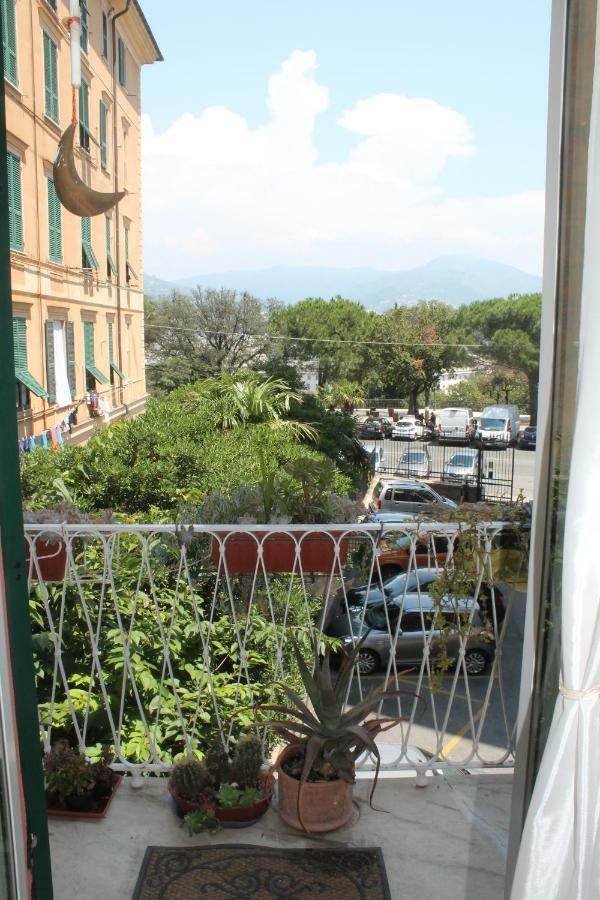 Appartamento In Centro Zona Fiera,Davanti Al Galliera Genua Exteriör bild