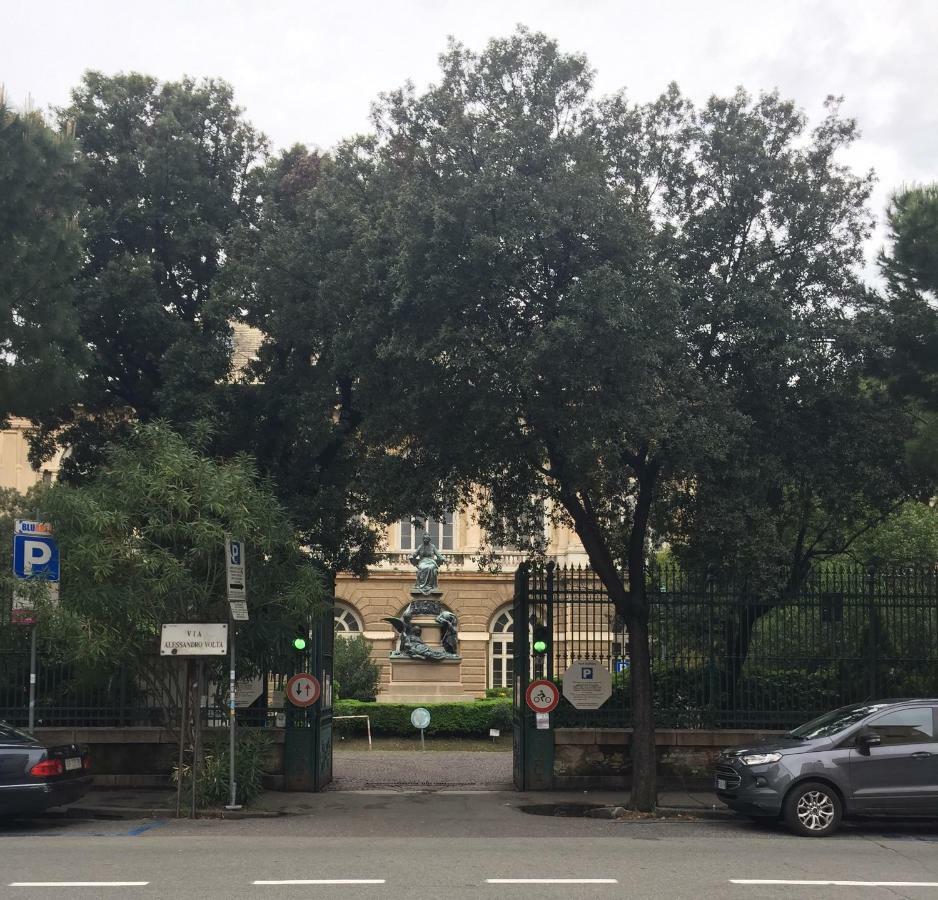 Appartamento In Centro Zona Fiera,Davanti Al Galliera Genua Exteriör bild